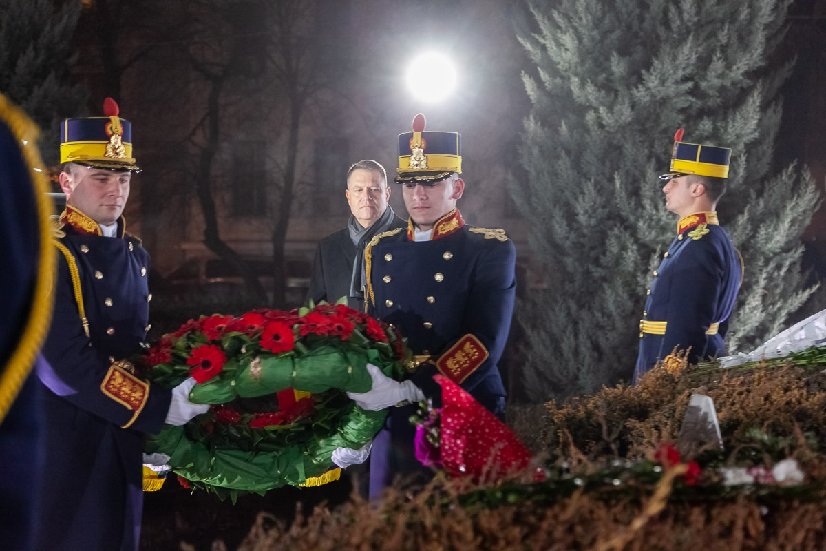 Ceremonial Militar de Stat Președintele Klaus Iohannis și Regimentul 30 Gardă Mihai Viteazul Depunere Coroane Ziua Culturii Naționale Ateneul Român Fotograf Cezar Tabac