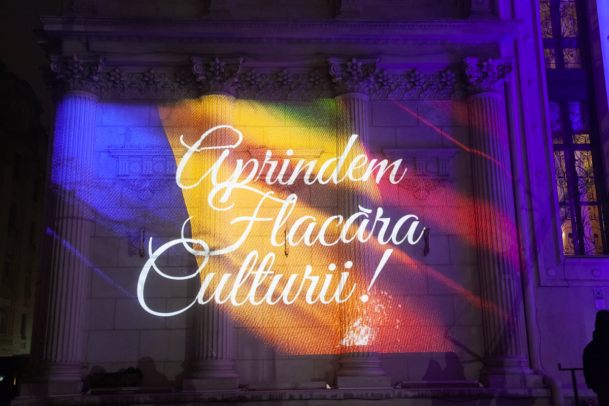 Proiecție Arhitecturală Video Mapping Coloane Ateneul Român „Aprindem Flacăra Culturii!” Ziua Culturii Naționale Fotografie Eveniment Oficial Cezar Tabac