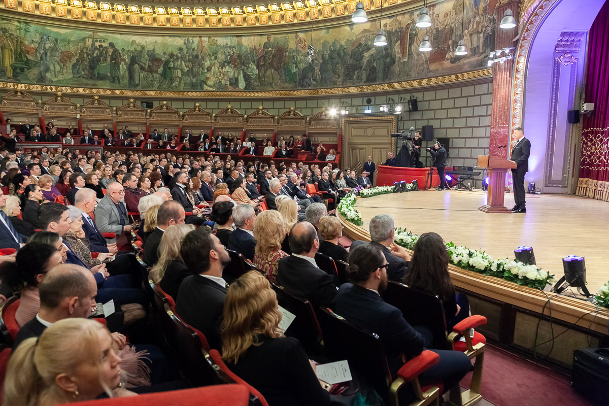 Discurs Oficial Ministrul Culturii Sala Mare Ateneul Român Marea Frescă Corpul Diplomatic și Personalități Culturale Gala Aprindem Flacăra Culturii Cezar Tabac
