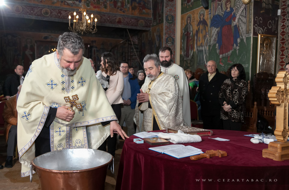 Botez Vlad Dominic — Biserica Izvorul Tămăduirii & Stejarii Country Club - Cadrul 7 fotograf botez Cezar Tabac Bucuresti