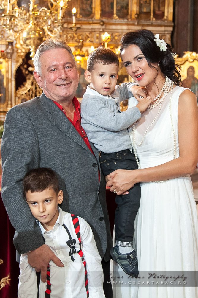 Cununia lui Mădălin Voicu cu Carmen Olteanu - Cadrul 15 fotograf Cezar Tabac București